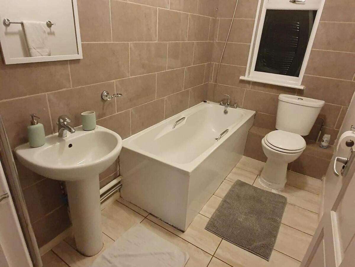 Sav Apartments Watford Уотфорд Номер фото