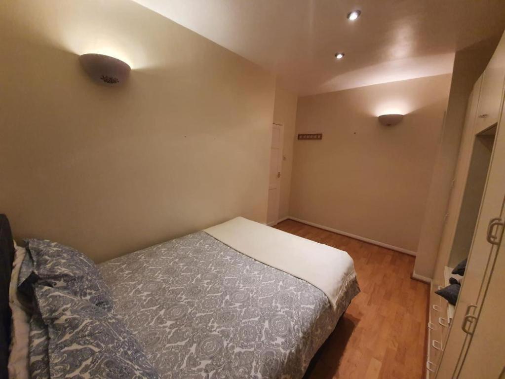 Sav Apartments Watford Уотфорд Экстерьер фото